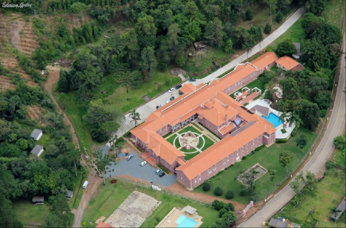 O HOTEL MAIS HISTÓRICO DO BRASIL ASSINA COM A SUMMIT HOTELS A ISTRAÇÃO 