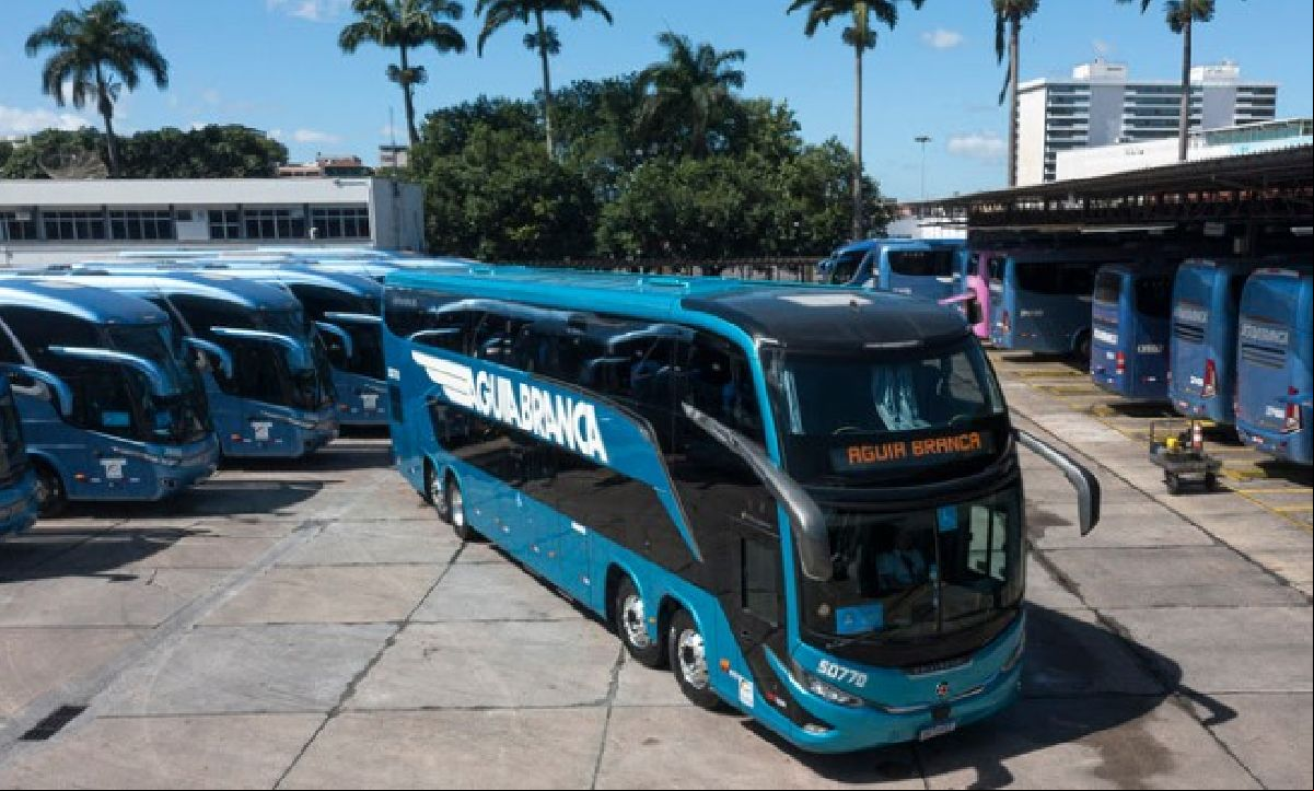 Viação Águia Branca celebra o Mês do Consumidor com descontos de até 45%
