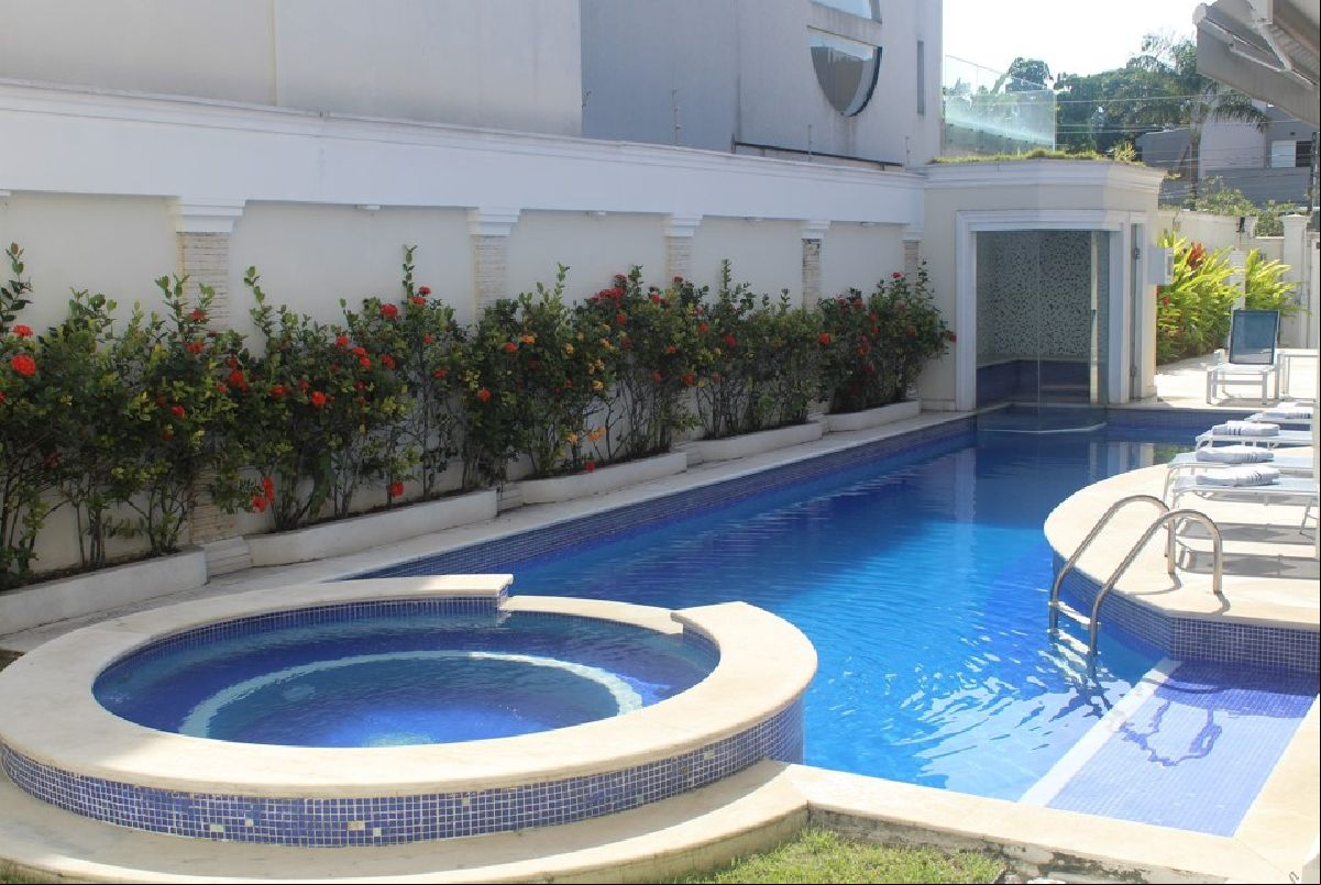 Enseada  Suítes tem luxo, conforto e hospitalidade com vista para o mar no Guarujá (SP)