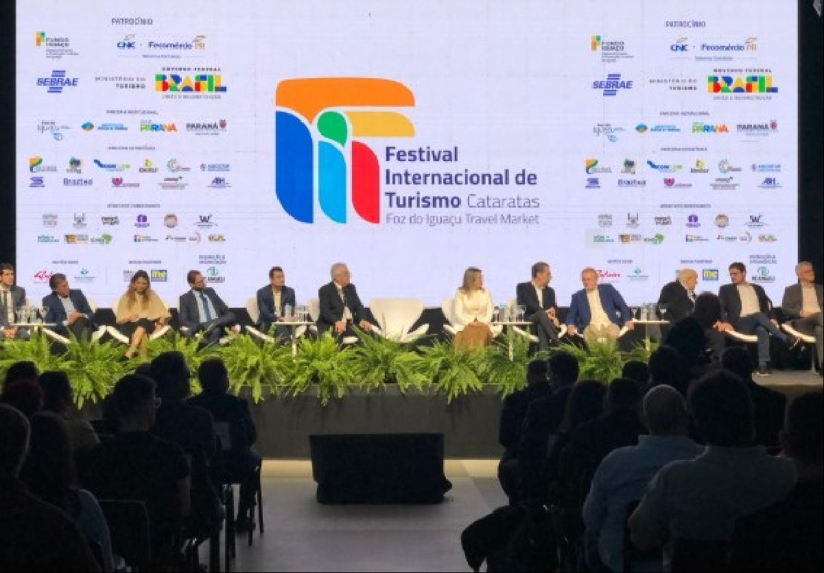 FIT Cataratas celebra 20 anos reunindo autoridades, lideranças do turismo e reconhecendo grandes nomes do setor